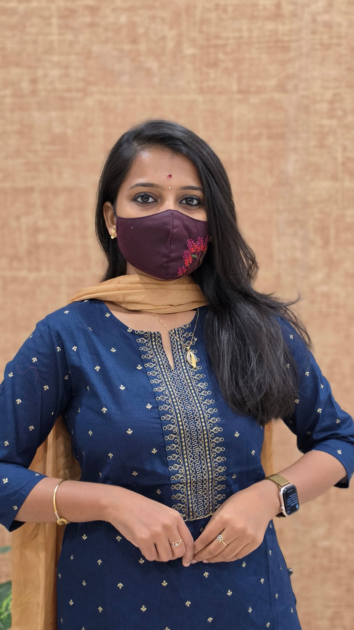 Office Wear - Embroidery (11633)