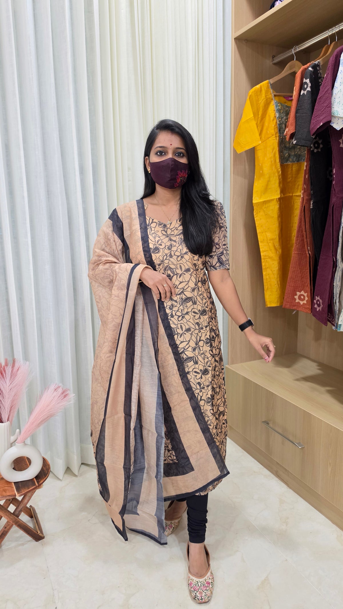 Nadhya Salwar Set (kurti+Dupatta)(13038)
