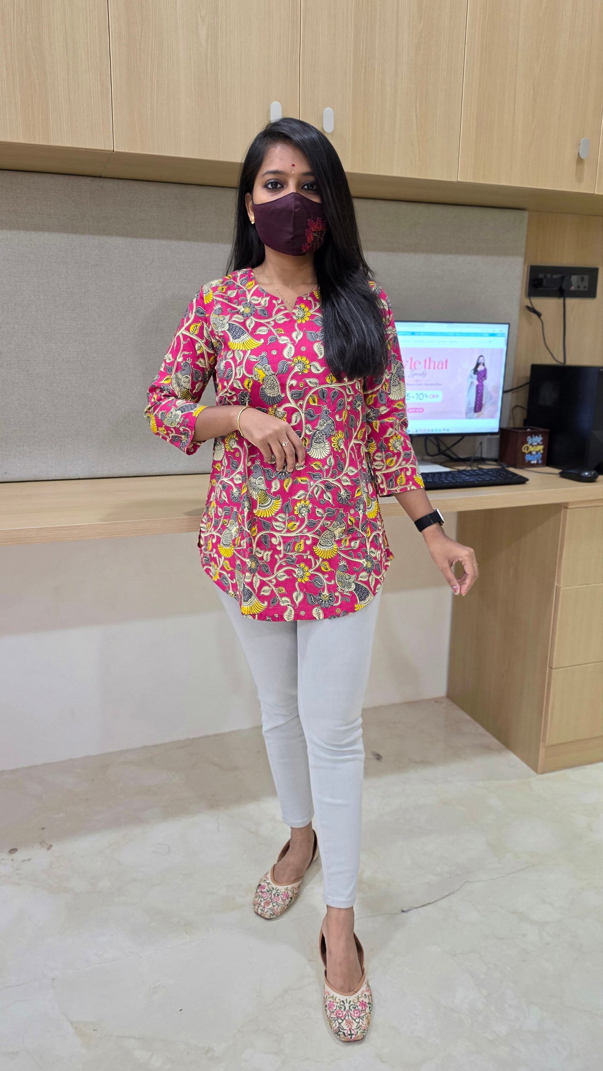 Short top kurti(12208)