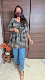Peplum top (11312)