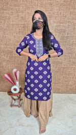 Office Wear - Embroidery (11210)