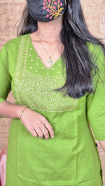 Office Wear - Embroidery (11209)