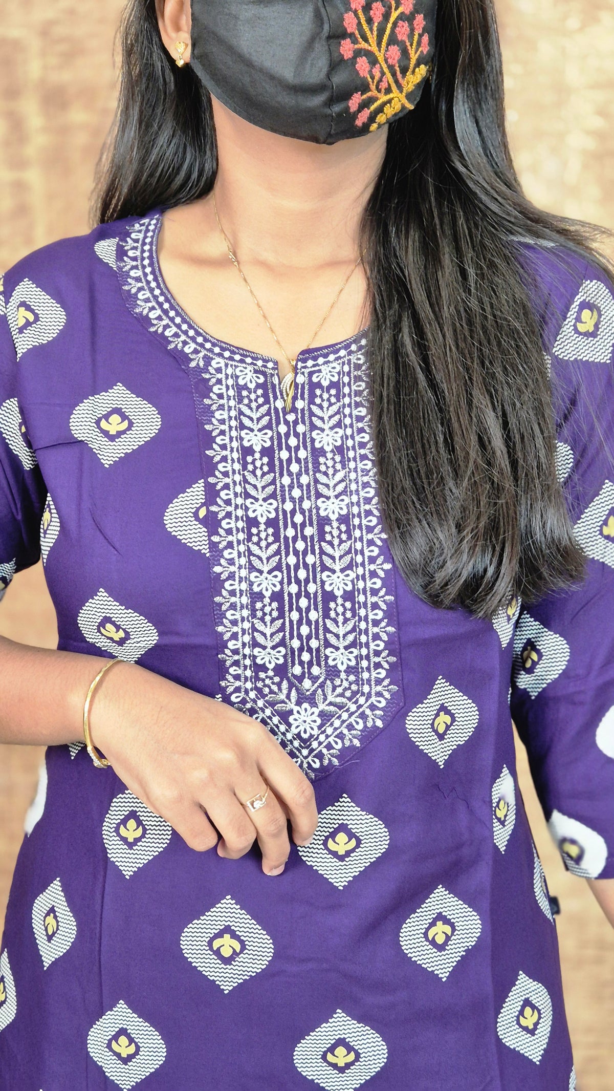 Office Wear - Embroidery (11210)